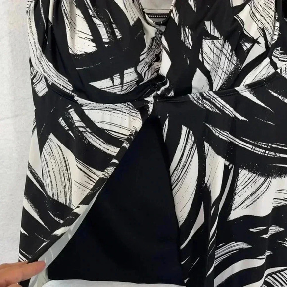 Maxine of Hollywood | Women's Black & White Tankini Swimsuit Plus Size 16 - Picture 6 of 6